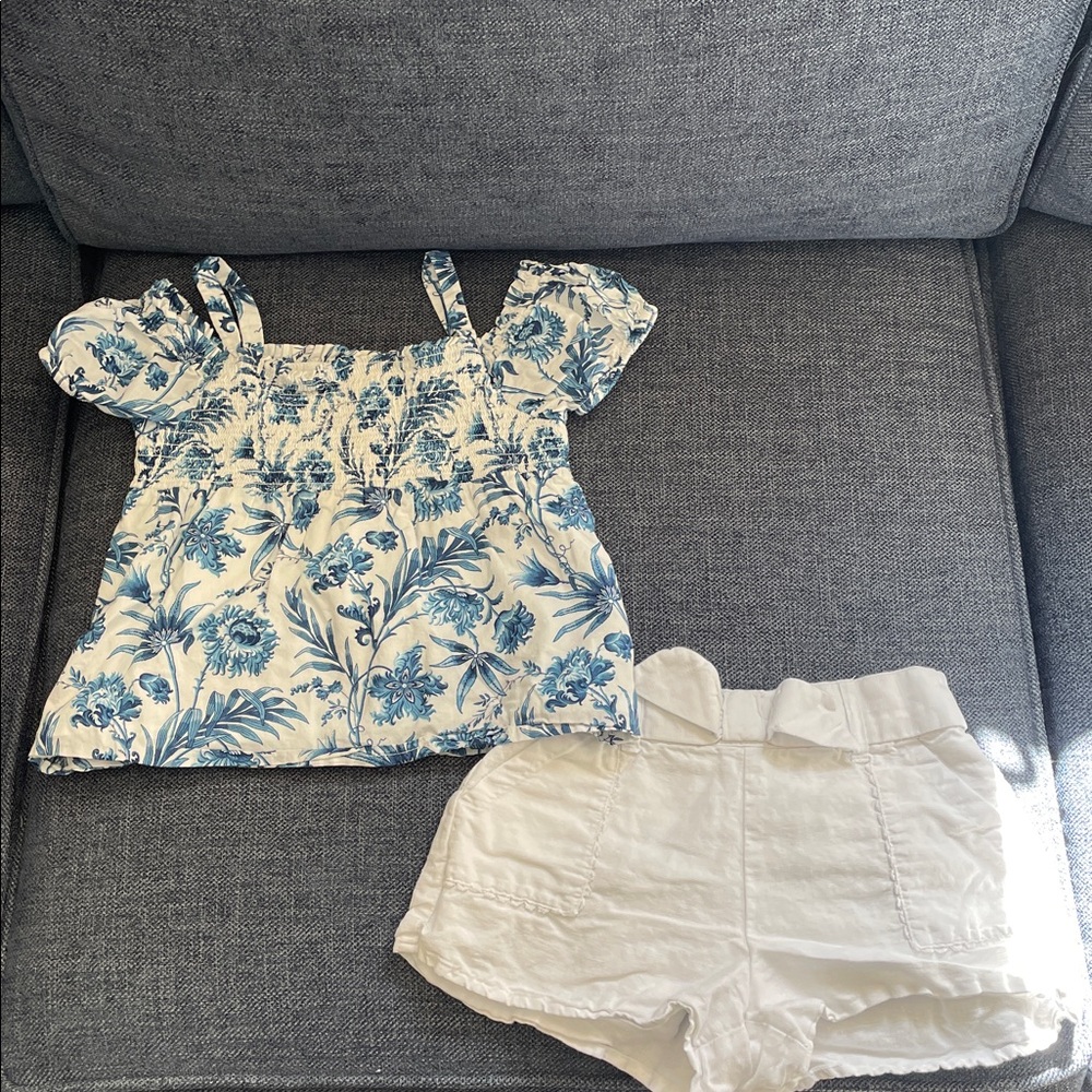 Toddler girls floral top & shorts set